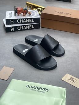 Designer Slides, Jerseys, Jean and Tops